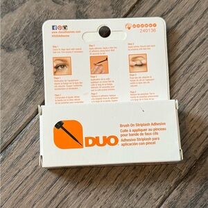 DUO Brush On Striplash / Eyelash Adhesive Glue NWT